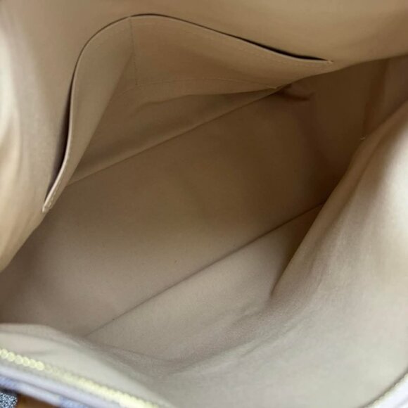 Louis Vuitton Figheri White Monogram Leather Shoulder Bag 988-030524 - Picture 15 of 16